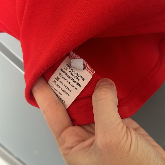 RED CROP TOP - Picture 4 of 4